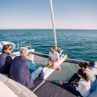 Salida Compartida en Catamarán al Atardecer (Marbella, Málaga)