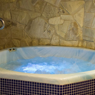 Cena Romántica y Spa para dos en Hotel & Spa Villa de Mogarraz 4* (Salamanca)