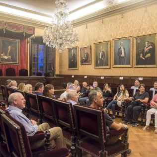 Cena de los Sentidos con Visita Guiada a la Real Academia de Medicina (Barcelona)