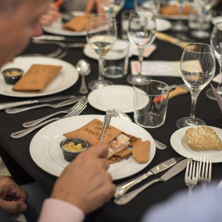 Cena de los Sentidos con Visita Guiada a la Real Academia de Medicina (Barcelona)