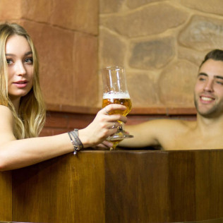 Circuito Spa de Cerveza en Beer Spa (Granada)