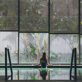 Moonlight: Circuito Spa Nocturno y Copa de Cava en OASIS Wellness & Spa del Grand Hyatt Barcelona 5* (Barcelona)