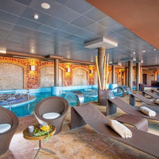 Circuito Spa y Comida o Cena en Elaiwa spa del Hotel La Caminera Club de Campo 5* (Torrenueva, Ciudad Real)