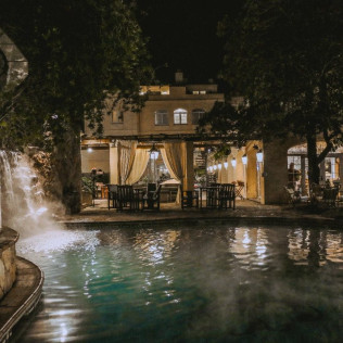 Escapada con Circuito Termal, Masaje y Comida o Cena para dos en Hotel Termes La Garriga 4* (La Garriga, Barcelona)