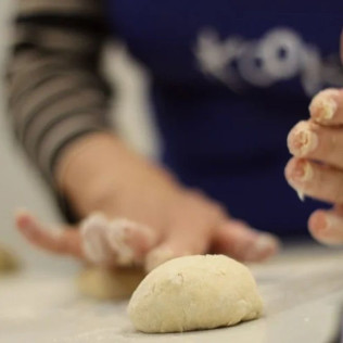 Clase de Brioche y Rollitos de Canela y Degustación (Donostia, Guipúzcoa)
