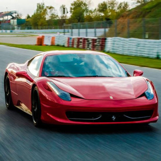 Conducir un Ferrari F458 F1 ITALIA (4 Circuitos)