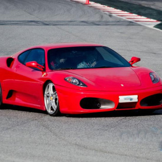 Conducir un Ferrari F458 F1 ITALIA (4 Circuitos)