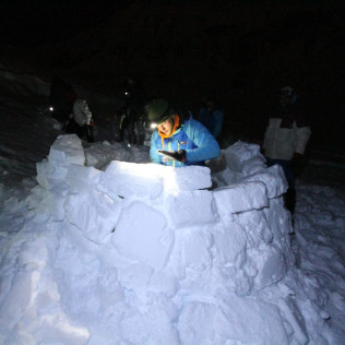 Construcción de Iglús (Formigal, Huesca)