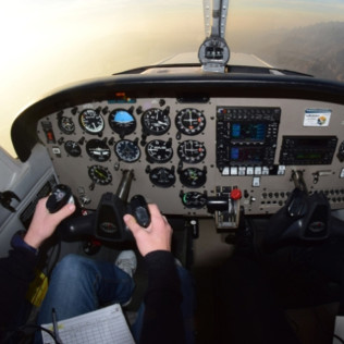 Vuelo en Avioneta por Montserrat o Maresme (Sabadell, Barcelona)
