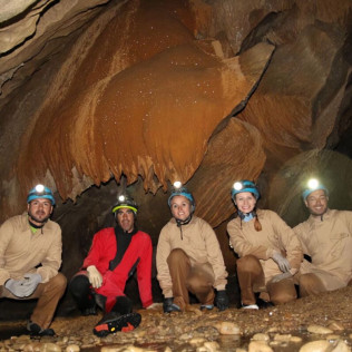 Visita a una Cueva (País Vasco)