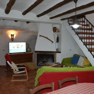 Escapada de 1 o 2 Noches con Desayuno en Casas Rurales - Casas Cueva El Mirador de Galera (Galera, Granada)