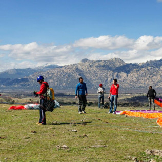 Curso de Parapente de 1 o 3 Días (Sierra de Madrid)