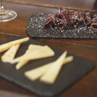 Degustación de 3 Copas de Vinos con 3 Tapas (Madrid)