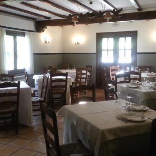 Escapada de 2 Noches con Desayuno en Posada el Hoyal (Pesaguero, Cantabria)