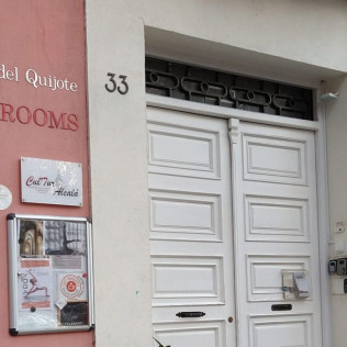 Escapada con Desayuno en El Sueño del Quijote Rooms (Alcalá de Henares, Madrid)
