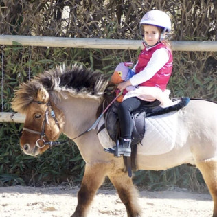 Clases de Equitación en Pony para Niños en La Finca Pony Club (Bétera, Valencia)