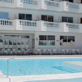 Escapada con Cena en Hotel Bernat II 4* Superior (Calella, Barcelona)
