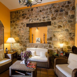 Escapada con Bañera Hidromasaje en Hotel Rural Cerro Príncipe (La Garrovilla, Badajoz)