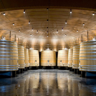 Escapada con Jacuzzi Privado y Visita a Bodega con Degustación para dos (La Rioja)