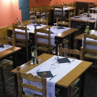 Escapada de 2 Noches con Cena en Hostal Porta de Núria (Ribes de Freser, Girona)