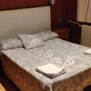 Escapada de 2 Noches con Cena en Hostal Porta de Núria (Ribes de Freser, Girona)