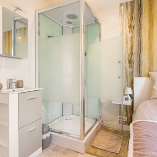 Escapada con Spa Privado y Masaje en Bulle d'Eden (Bayona, Francia)
