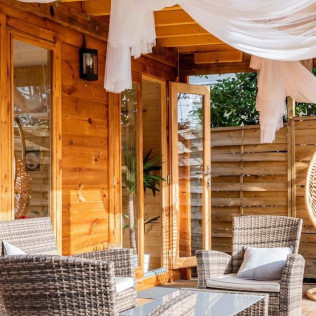 Escapada con Spa Privado, Cava y Aperitivos en Bulle d'Eden (Bayona, Francia)
