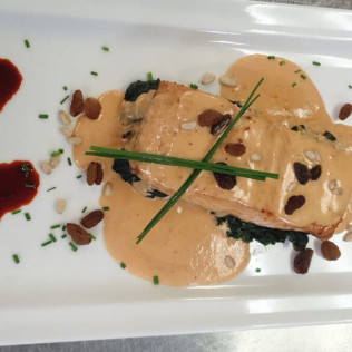 Escapada Romántica con Cena en Hotel Santa Anna 3* y Vuelo en Globo con Cava, Zumos, Bizcocho de Almendras y Fotos (Girona)