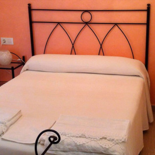 Escapada de 2 Noches con Cena en Hostal Sara (Villafeliche, Zaragoza)