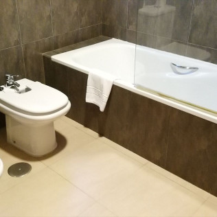 Escapada con Desayuno en Hotel Alfageme (Trobajo del Camino, León)