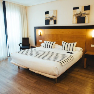 Escapada con Wellness & Beauty Center en Hotel Bonalba Alicante 4*S y Visita a Bodega con Cata de Vinos y Tapa para dos (Alicante)