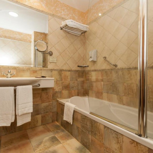 Escapada de 2 noches con Spa en Hotel Comendador 4* (Carranque, Toledo)