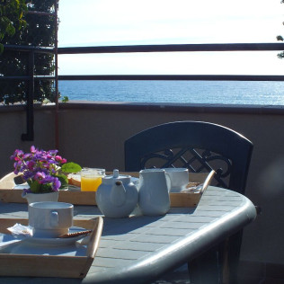 Escapada con Desayuno en Hotel Mitus (Canet de Mar, Barcelona)