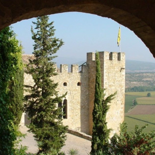 Escapada con Cena en Montsonís Medieval Resort (Lleida)