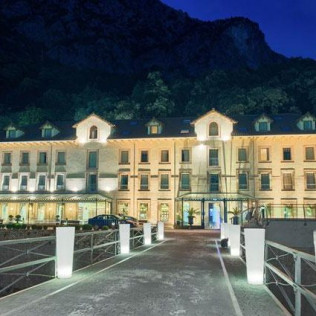 Escapada Romántica con Circuito Spa en el Balneario la Hermida 4* para dos (Cantabria)