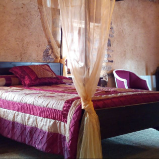 Escapada Relax con Bañera Hidromasaje en Posada Torre-Palacio de los Alvarado (El Ribero, Burgos)