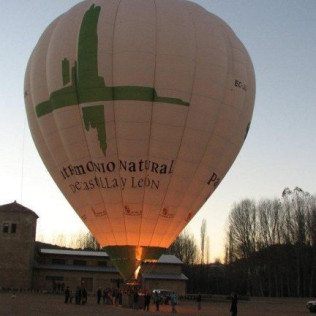 Escapada Relax con Circuito Termal en Balneario de Almeida La Dama Verde y Vuelo en Globo (Zamora)