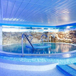 Escapada con Spa en Hotel 4* y Conducir un Ferrari (Valencia)