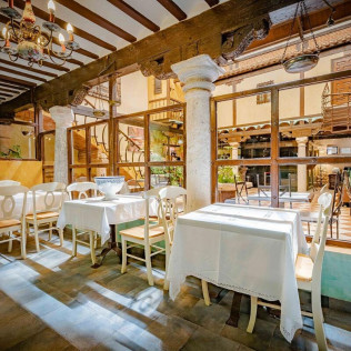 Escapada Romántica con Circuito Spa y Cena en Hotel Spa La Casa del Rector 4* (Ciudad Real)