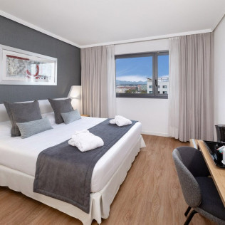 Escapada Romántica con Circuito Spa y Masaje en Alexandre Hotel Frontair Congress 4* (Barcelona)