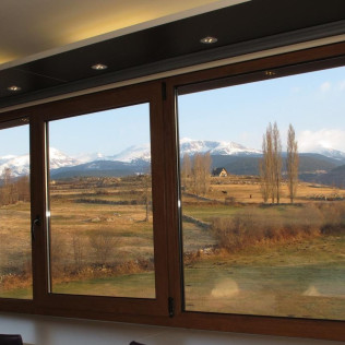 Escapada Romántica con Hotel y Vuelo en Globo por La Cerdanya (Lleida / Girona)
