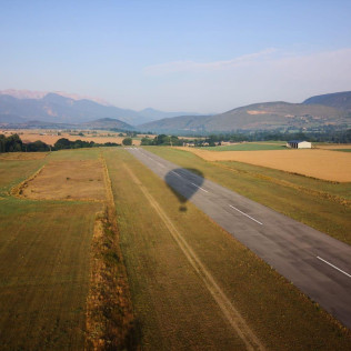 Escapada Romántica con Hotel y Vuelo en Globo por La Cerdanya (Lleida / Girona)
