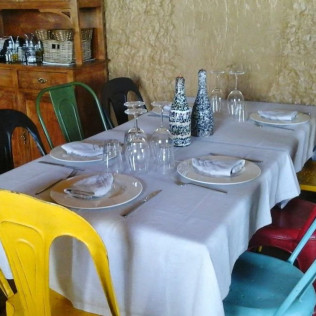 Escapada Rural con Cena y Jacuzzi en Hostal Los Oteros (Pajares de los Oteros, León)