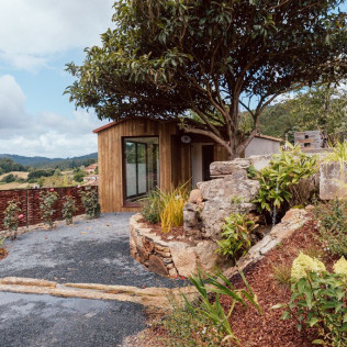 Escapada Rural con Piscina Climatizada, Jacuzzi y Desayuno en Casa con Encanto O Refuxio (Vila de Cruces, Pontevedra)