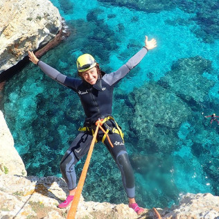 Espeleología en Cueva Marina y Rápel cerca de Cala Romántica (Mallorca)