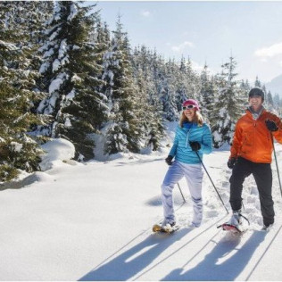 Excursión en Raquetas de Nieve (Huesca)