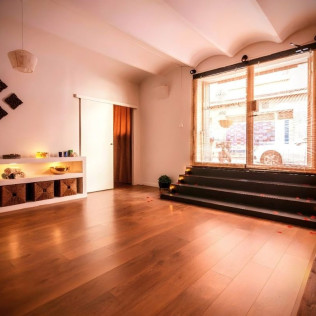 Jacuzzi Privado y Masaje a elegir para dos en Jamu Rituals Spa & Massage (Barcelona)