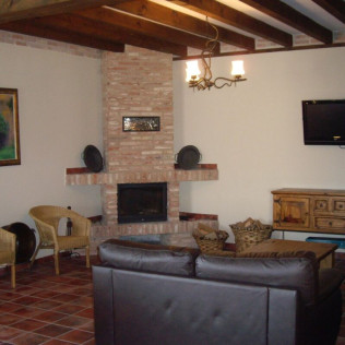 Fin de Semana Romántico con Visita a Bodega en Pago de Trascasas Hotel Rural (Valladolid)