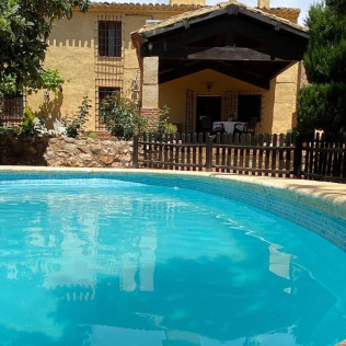 Fin de Semana Romántico con Circuito Termal en Hotel Enoturismo Mainetes 3* (Albacete)