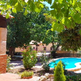 Fin de Semana Romántico con Circuito Termal en Hotel Enoturismo Mainetes 3* (Albacete)